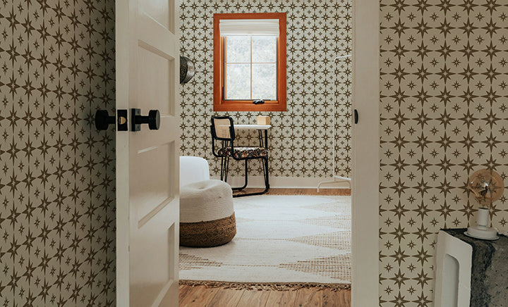 star inspired whimsical wallpaper ideas byHopeatHome