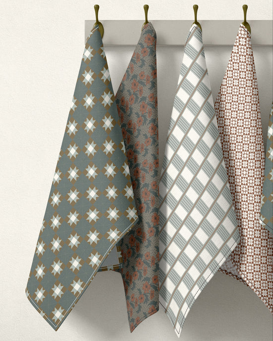 KITCHEN TEA TOWELS